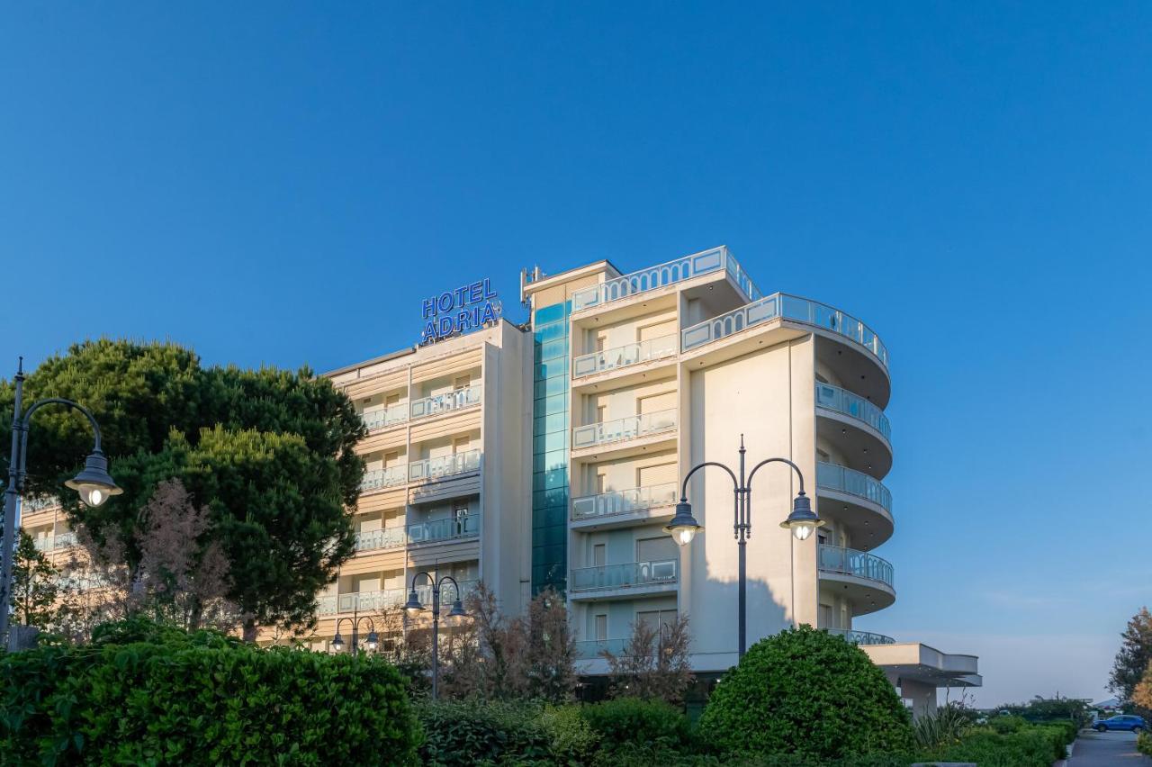 Hotel Adria Милано Мартима Екстериор снимка